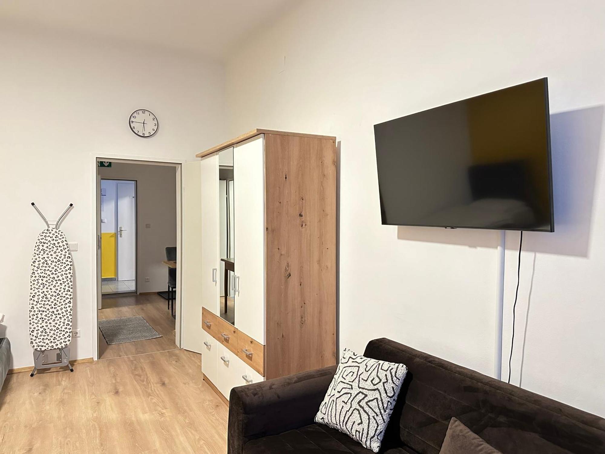 Hisa Apartments Виена Екстериор снимка